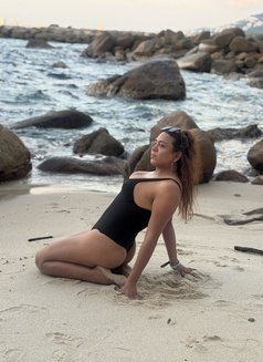 Ts Desy sexy Italian-Latin Popper - Transsexual escort in Riyadh Photo 21 of 22