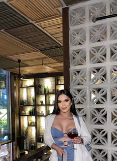 TS ELISSE - Transsexual escort in Bangkok Photo 14 of 23
