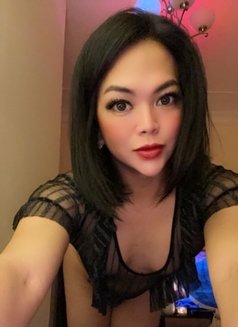 Ts elizabeth is waiting - Transsexual escort in Abu Dhabi Photo 12 of 21