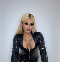 TS FOR HAPPY EVER AFTER AND SATISFACTION - Transsexual dominatrix in Bangkok