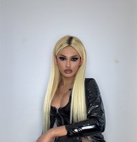 TS FOR HAPPY EVER AFTER AND SATISFACTION - Transsexual dominatrix in Bangkok