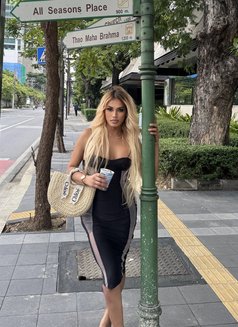 TS FOR HAPPY EVER AFTER AND SATISFACTION - Dominadora transexual in Bangkok Photo 1 of 30