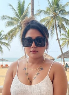 TS GIRL DIYA FULLY FEMININE BIG BOOBS - Acompañantes transexual in Mumbai Photo 28 of 30