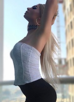 Ts Girl Victoria - Transsexual escort in Dubai Photo 3 of 16