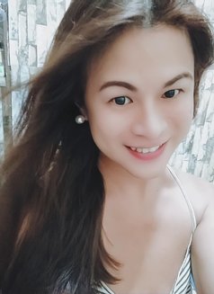 Ts Hard Fully Functional - Transsexual escort in Manila Photo 4 of 8