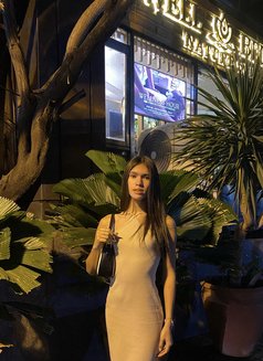 Ts Jamilah - Transsexual escort in Manila Photo 9 of 9