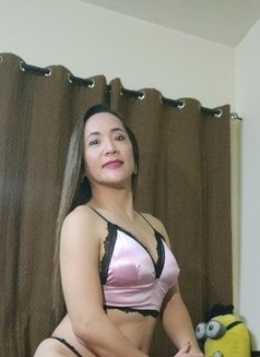 Ts Kathaliya From Philippines - Transsexual escort in Dubai Photo 9 of 14
