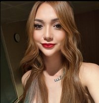 Ts Kim Hot Versa - Transsexual escort in Abu Dhabi