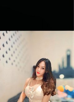 TS Kinan slim body with giant cock - Acompañantes transexual in Bali Photo 7 of 7