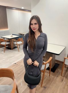 Ts Ladyboy Big Dick Cintya Alesa In - Acompañantes transexual in Kuala Lumpur Photo 6 of 10