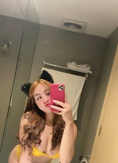 Ts Ladyboy Celine Kuala Lumpur Feminim - Acompañantes transexual in Kuala Lumpur Photo 4 of 19