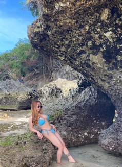 Ts Ladyboy Celine Kuala Lumpur Feminim - Acompañantes transexual in Kuala Lumpur Photo 11 of 19