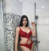 Laniar Big Dick 7.5 inch (New here) - Transsexual escort in Riyadh Photo 6 of 14