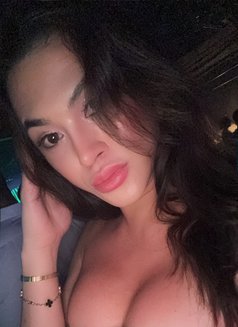 Ts Lara meet desire - Transsexual escort in Dubai Photo 18 of 24