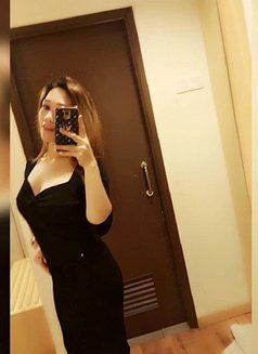 Ts Lia - Transsexual escort in Bali Photo 4 of 4