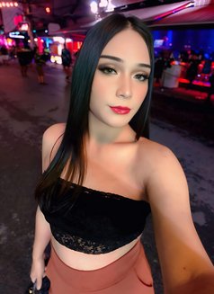 TS Lily (ANYTHING GOES!) - Transsexual escort in Dubai Photo 1 of 4