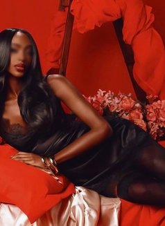 Ts Lisa Leaune - Acompañantes transexual in Berlin Photo 2 of 23