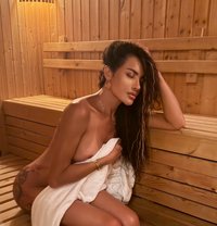 Ts love on top Asian with Brazilian dick - Transsexual escort in Bangkok Photo 11 of 13