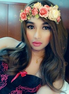Nicole hardtop - Transsexual escort in Colombo Photo 2 of 7
