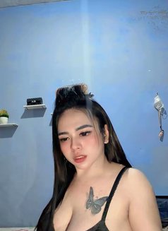 TS Luna - Transsexual escort in Bandung Photo 2 of 5