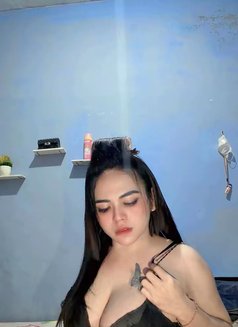 TS Luna - Transsexual escort in Bandung Photo 5 of 5