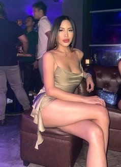 Mariaxxxx - Transsexual escort in Makati City Photo 9 of 17