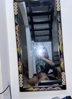 Ts mei AVERAGE THIC - Transsexual escort in Manila Photo 2 of 5