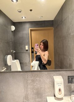 Ts mei AVERAGE THIC - Transsexual escort in Manila Photo 4 of 5
