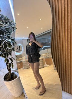 Ts mei AVERAGE THIC - Transsexual escort in Manila Photo 5 of 5