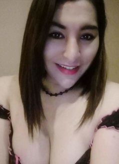 Ts Mia Asian Arab T Girl - Acompañantes transexual in Singapore Photo 23 of 25