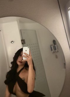 Ts'naughty'big Dick - Transsexual escort in Bali Photo 5 of 8