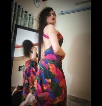 Ts Pari - Acompañantes transexual in Bangalore