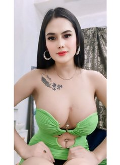 Ts Rarasyantik - Acompañantes transexual in Jakarta Photo 4 of 7