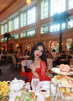 Ts Rea - Transsexual escort in Singapore Photo 9 of 10