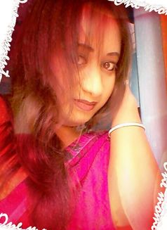 Ts Riya - Transsexual escort in New Delhi Photo 3 of 4
