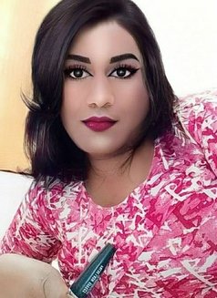 TS Riya - Transsexual escort in New Delhi Photo 4 of 7