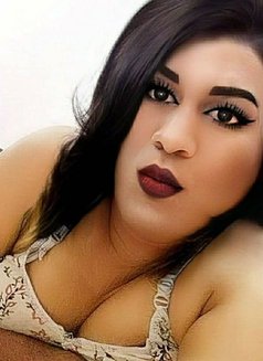 TS Riya - Transsexual escort in New Delhi Photo 6 of 7