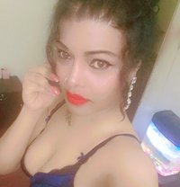 TS ROCHELLE FOR BDSM & FEMINIZATION - Transsexual companion in Bangalore