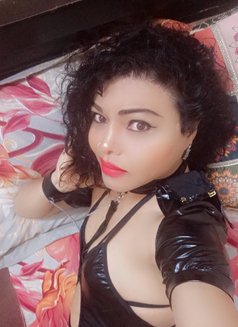 TS ROCHELLE FOR BDSM & FEMINIZATION - Acompañante transexual in Bangalore Photo 29 of 30