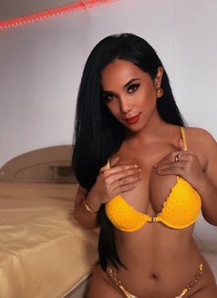 Ts Ronasia - Transsexual escort in Bangkok Photo 6 of 12