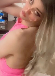 TS RYooona - Transsexual escort in Riyadh Photo 9 of 9