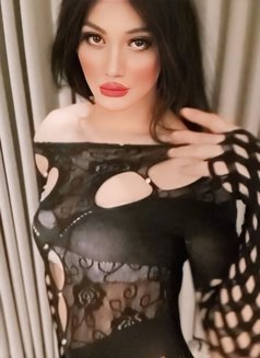 TS RYooona - Transsexual escort in Riyadh Photo 3 of 7