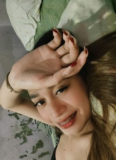 Sherwina - Transsexual escort in Manila Photo 3 of 7