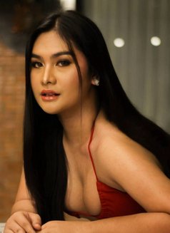 Ts Sanya - Acompañantes transexual in Dubai Photo 1 of 4