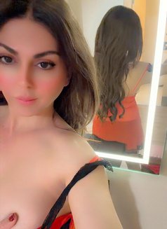 Ts sarah ايام زياره عراقيه - Transsexual escort in Erbil Photo 13 of 14