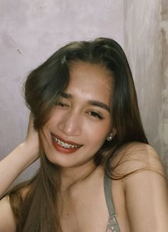 Sherwina - Transsexual escort in Manila Photo 1 of 7