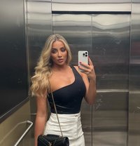 Ts Sophieluxe - Transsexual escort in Paris