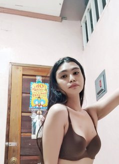Ts Thraia - Transsexual escort in Makati City Photo 2 of 4