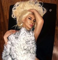 Ts Victoria Xxl Masive - Transsexual escort in Dubai