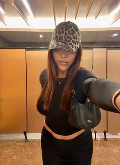 Ts yenni - Transsexual escort in Mumbai Photo 26 of 26